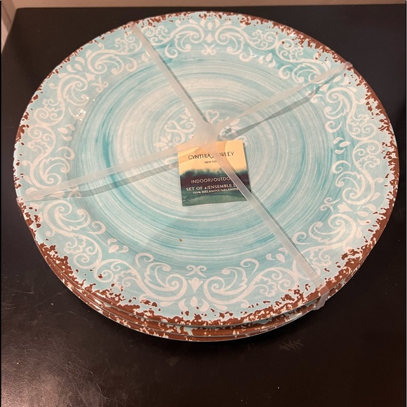 Cynthia Rowley Dining Cynthia Rowley Melamine Blue Scroll 1 Plates